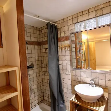 Apparemment Au Coeur De St Tropez