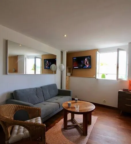 Apparemment Au Coeur De St Tropez Appartamento Saint-Tropez