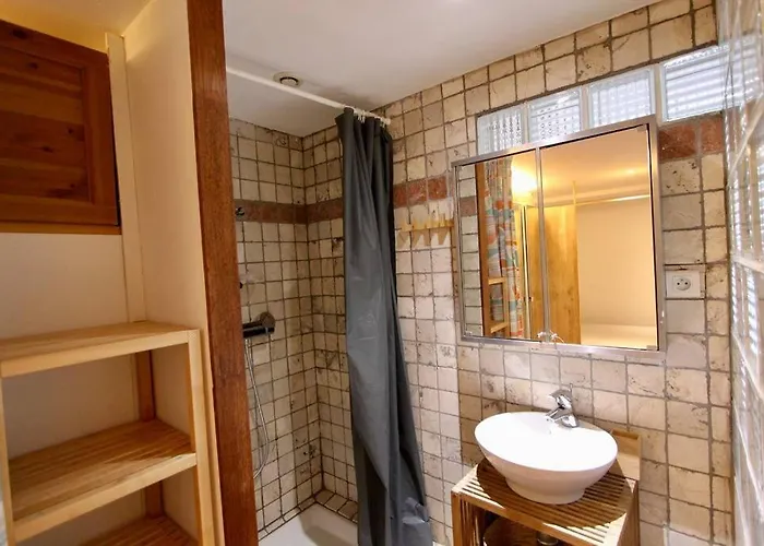 Apparemment Au Coeur De St Tropez